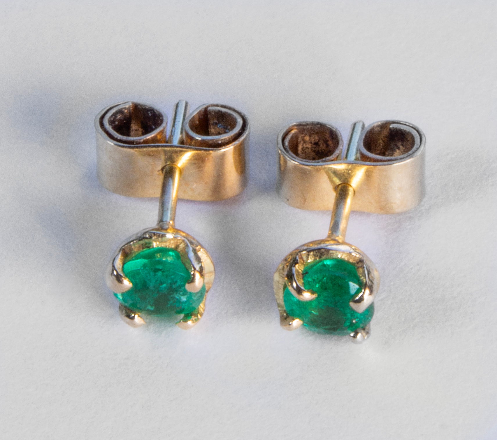 Aretes de Oro y Esmeralda